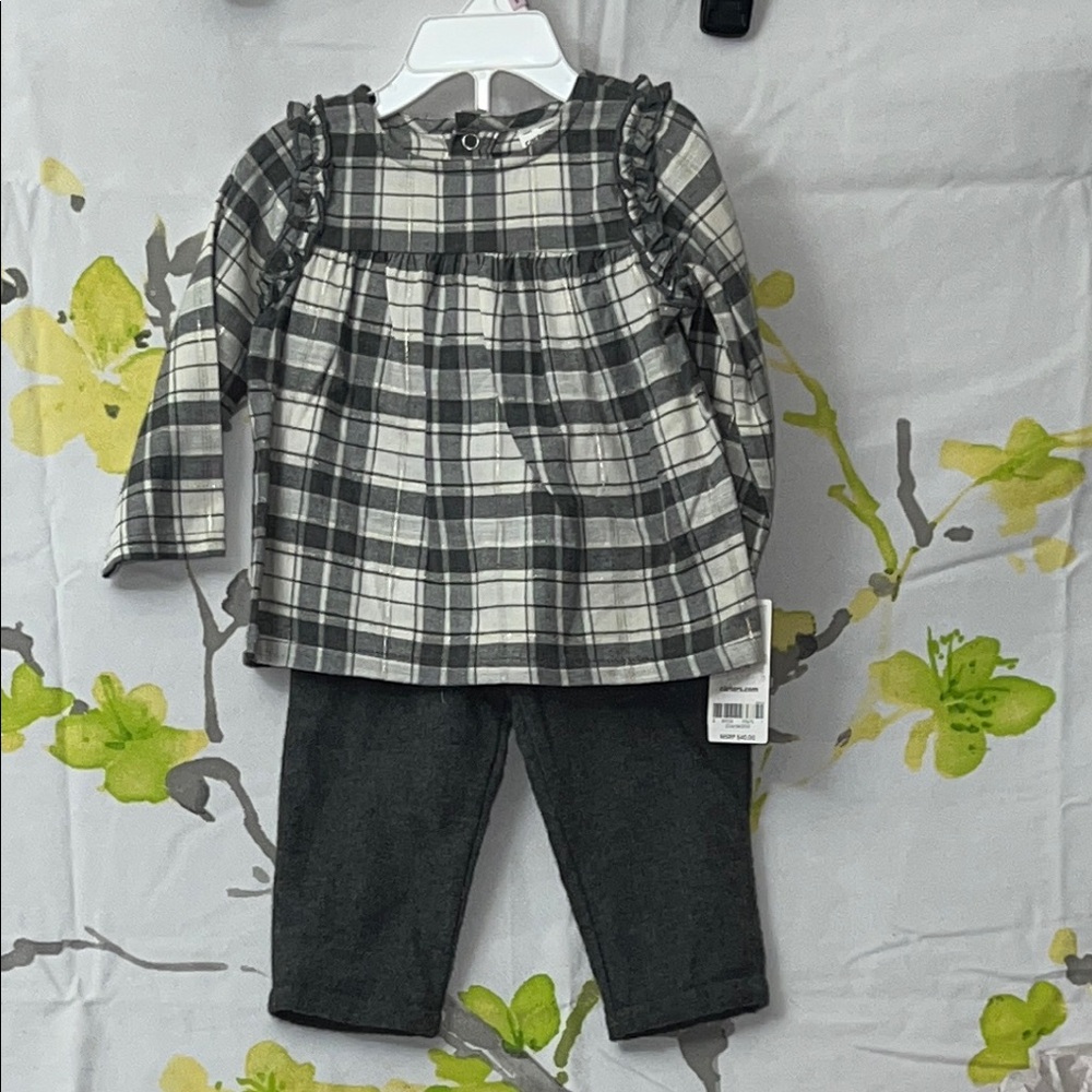 Carter’s 2-Piece Set - Picture 2 of 10